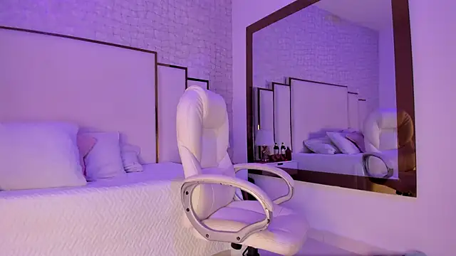 Meghan stonne  online show from September 11, 7:25 pm