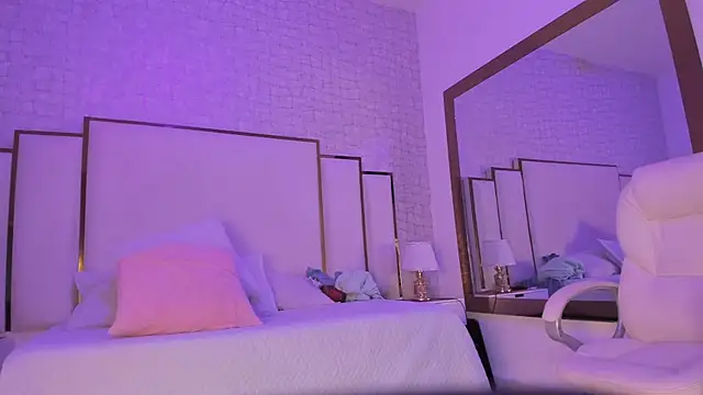 Meghan stonne  online show from September 21, 4:27 pm