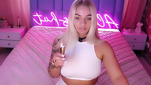 AllwaysHotJ online show from April 9, 5:43 am