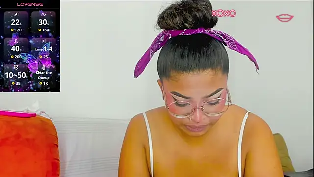 moana taylor online show from March 29, 9:36 pm