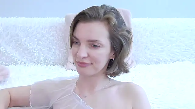 Beauty Alex online show from May 24, 2:43 am
