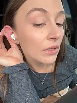 lunagirl13 online show from February 18, 12:21 am