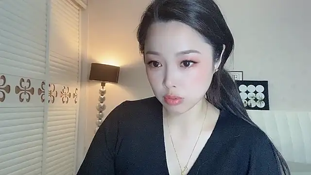 kk lele online show from April 15, 2:28 pm