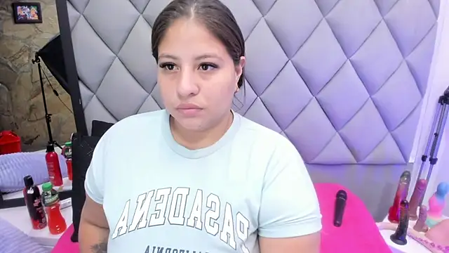 Luci SexDeep online show from October 30, 3:09 am