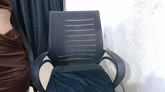 sweet-alia online show from July 16, 11:15 am
