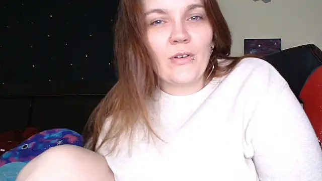 ToxicLilly online show from December 14, 10:21 am