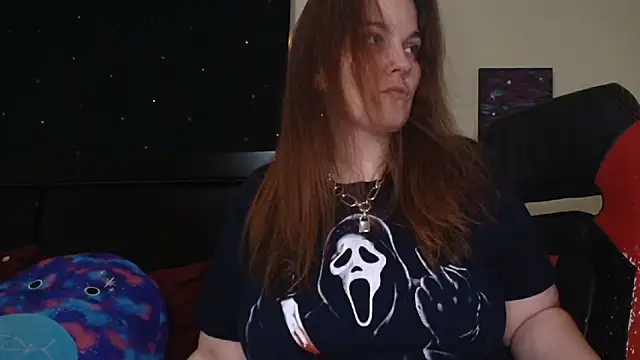 ToxicLilly online show from November 15, 9:32 am