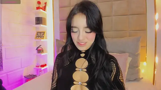 Victoria adaams online show from April 13, 2:40 pm