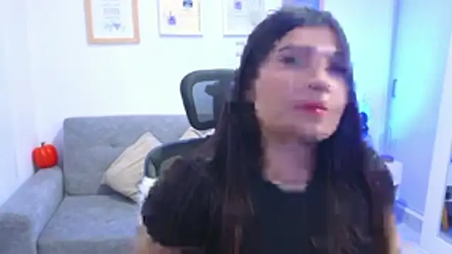 annylouis online show from November 2, 7:17 pm