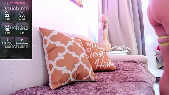 SALOME F0X  online show from March 4, 5:52 pm