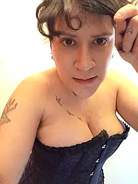 callmelouve online show from February 8, 3:16 pm