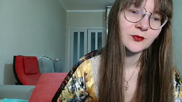 KiraGoldens online show from April 15, 6:36 am