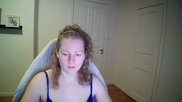 Girlnina-1995 online show from December 3, 10:28 am