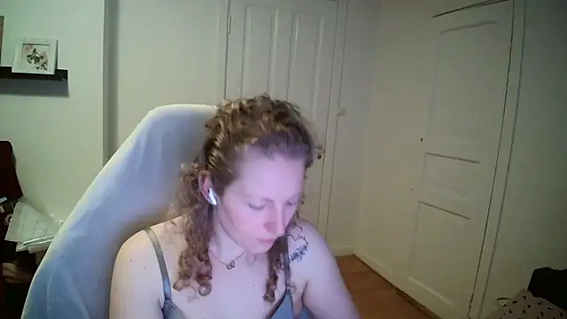 Girlnina-1995 online show from March 10, 7:56 am