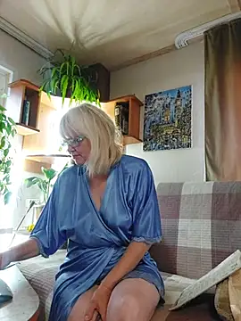 IrmaRose online show from August 2, 2:31 pm