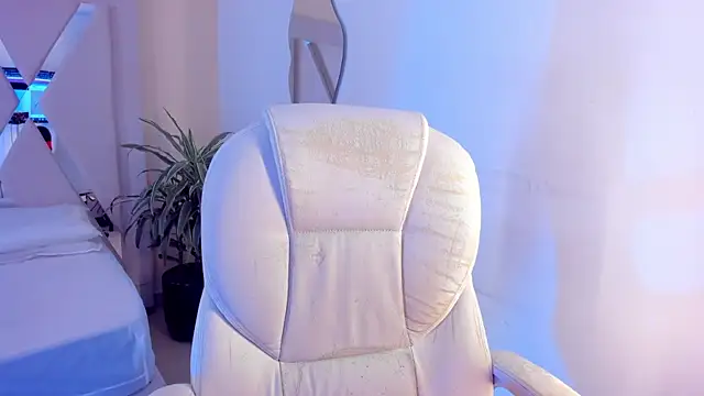 malejabenzz online show from November 22, 8:22 pm