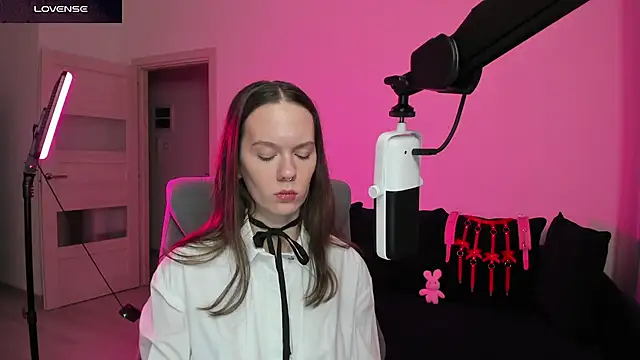 SharkyBaby online show from February 27, 6:41 pm