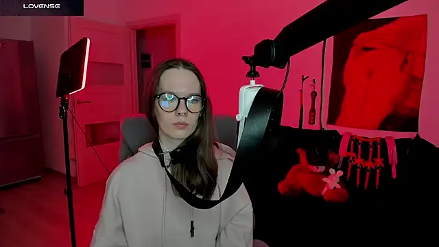 SharkyBaby online show from April 1, 4:26 pm