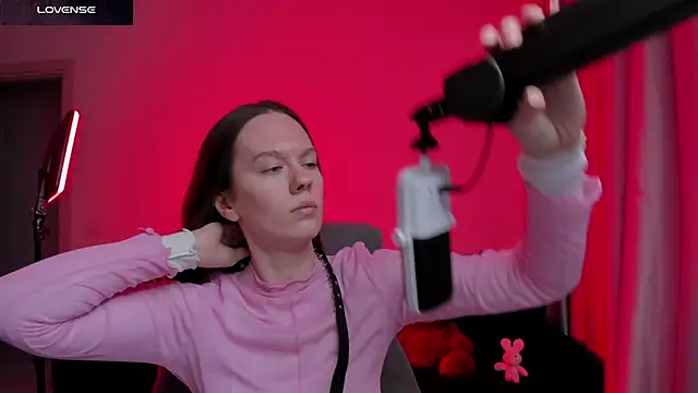 SharkyBaby online show from February 13, 2:19 pm