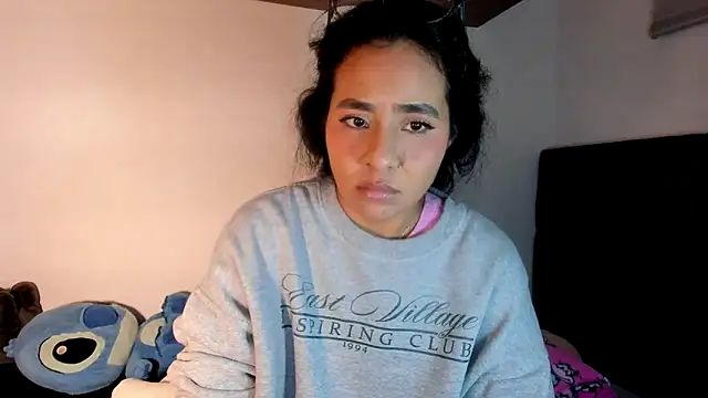 valeryvegas 2 online show from December 4, 3:31 am