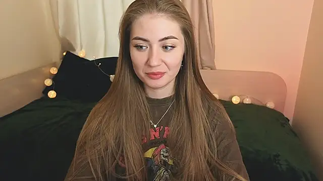 Adelyna Bird online show from December 1, 8:29 am