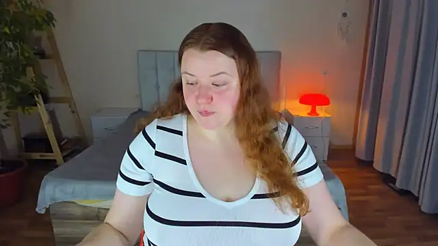 PolinaSalvatore online show from September 14, 8:07 pm