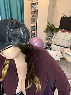 DienkaGreen online show from January 9, 11:14 am