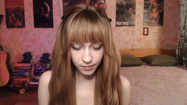 Friendly Ellie online show from February 20, 1:23 pm