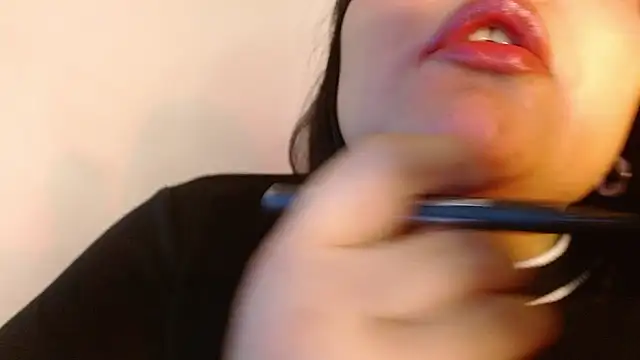 sexychubby    online show from June 6, 11:33 pm