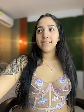 Amandanauty online show from January 18, 7:37 am