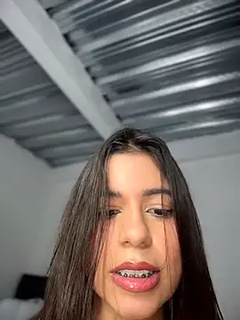 IvySanders1 online show from December 2, 1:07 am