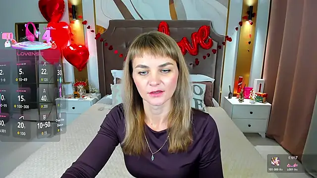 annasimonsj online show from February 18, 1:05 am