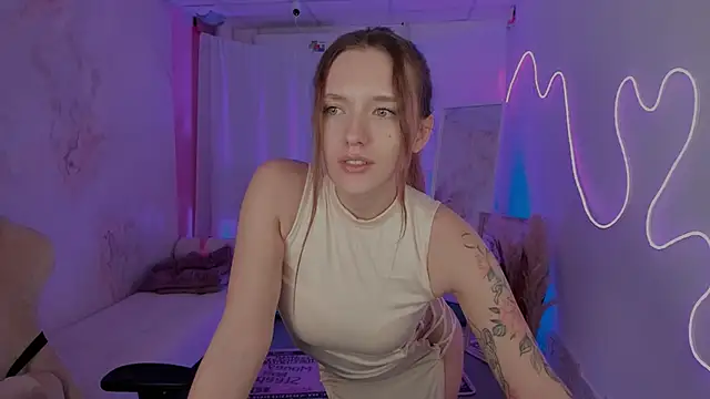 JennyDens online show from November 4, 6:02 pm