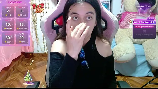 Maggie Fox3 online show from December 20, 2:59 am