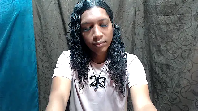 shairaStarr online show from October 19, 5:15 pm