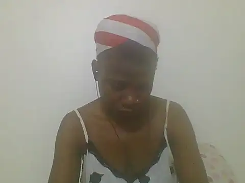 Sweetbaby004 online show from September 13, 7:11 pm