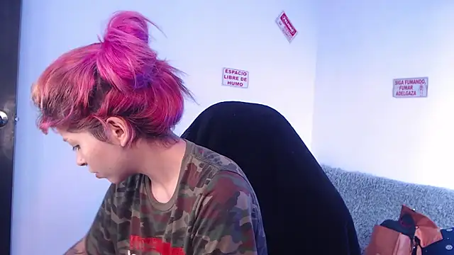 MaryJannes online show from November 12, 9:35 pm