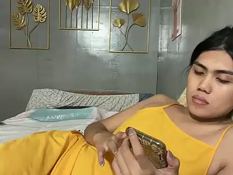 Snapshot of Delicate_Savannah chatting on September 28, 6:42 am Delicate Savannah online show from September 28, 6:42 am