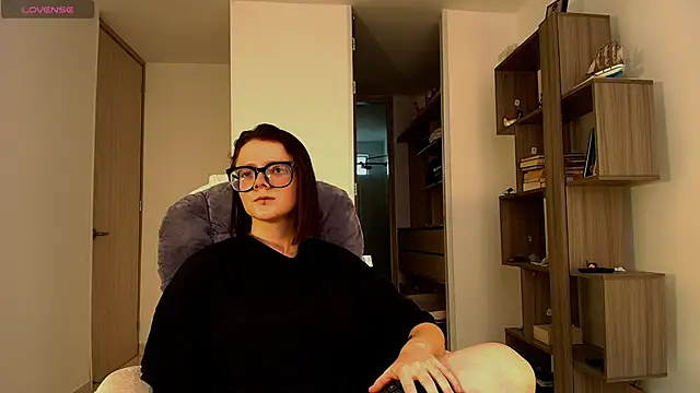 Arya starrk online show from November 26, 7:26 pm