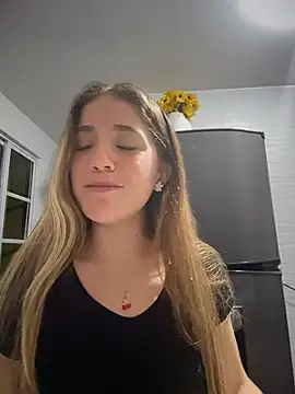 ShelbyHagen online show from February 8, 1:31 am