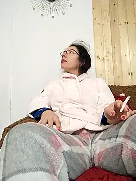 SquirtyMellissaLabia online show from December 18, 6:18 am