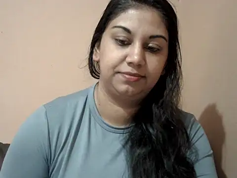 bellachow10 online show from June 5, 7:25 am