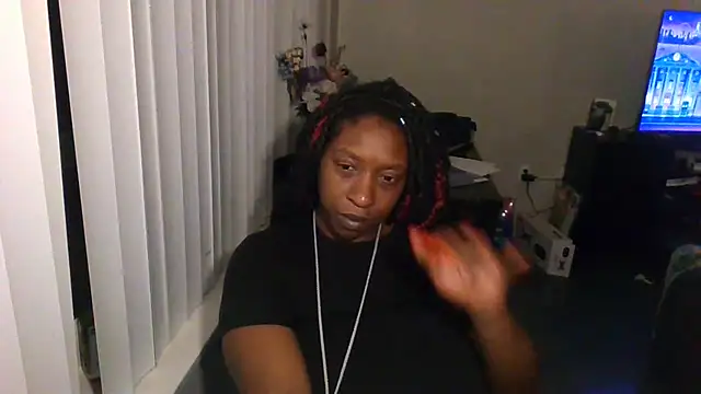 Snapshot of markquanna chatting on October 21, 6:39 am markquanna online show from October 21, 6:39 am