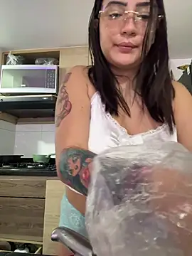 cutesarah  online show from October 16, 10:01 pm