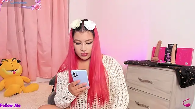 SophieRossi online show from February 19, 4:01 am