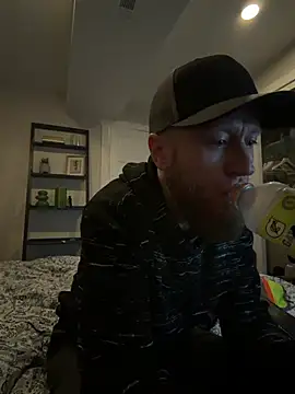 Mackwood89 online show from February 5, 8:28 am