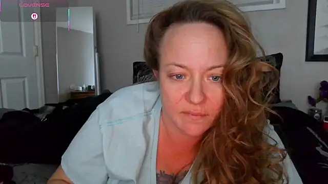 julimonroe online show from November 18, 2:12 am