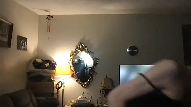 spoilbadkittynow online show from February 2, 1:48 am