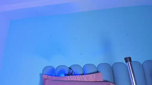 littless angel online show from October 10, 5:01 am