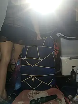  Shimmerlyn  online show from April 8, 12:24 am